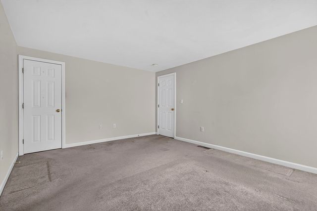 199 Heathrow, Manchester, NH 03104