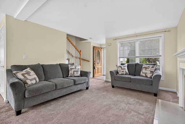 199 Heathrow, Manchester, NH 03104