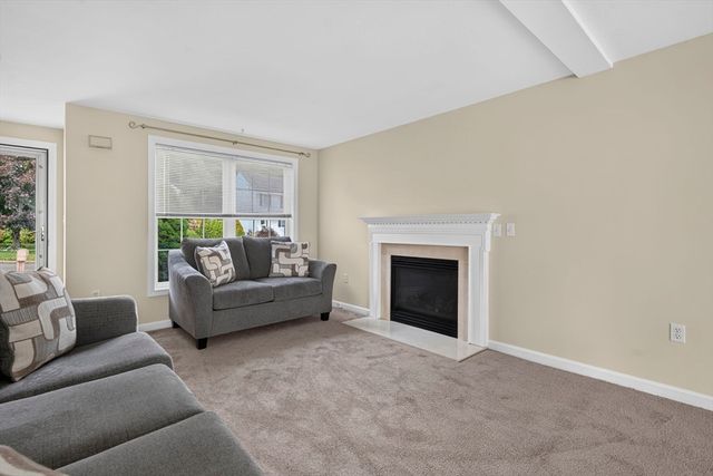 199 Heathrow, Manchester, NH 03104
