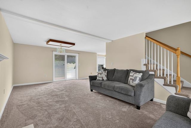 199 Heathrow, Manchester, NH 03104