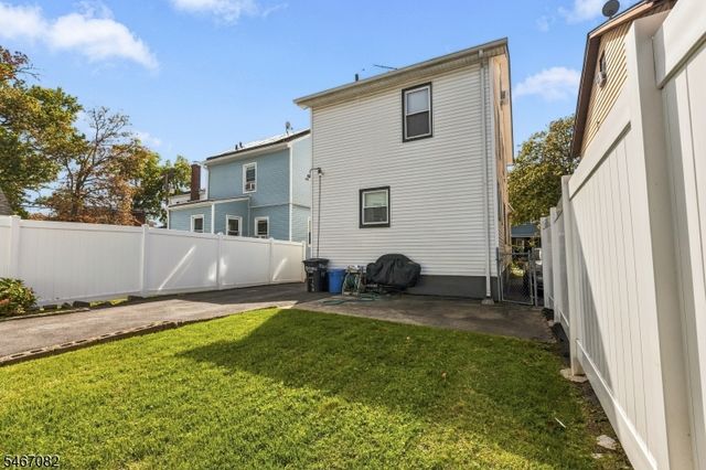 145 Ivy St, Newark City, NJ 07106