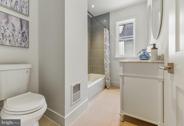 522 DWIGHT AVE, Collingswood, NJ 08107