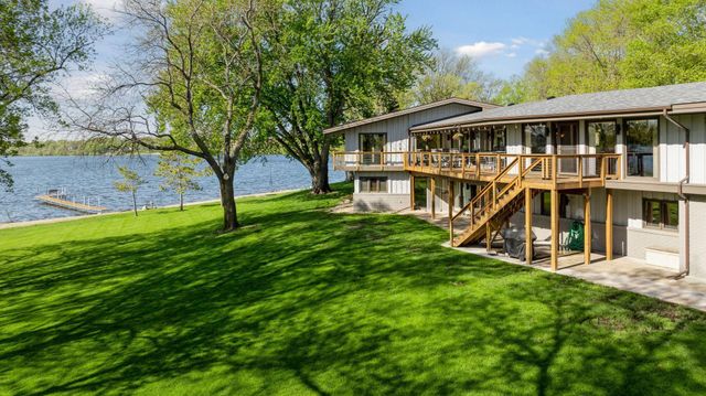 137 Fairlawn Avenue E, Winsted, MN 55395