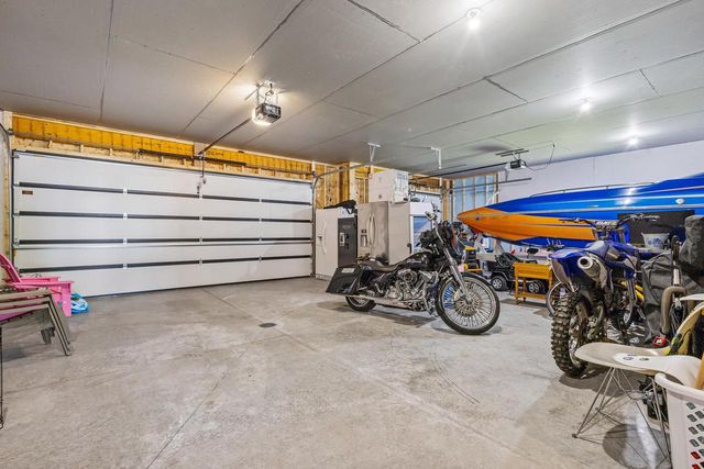 5752 N SEQUOIA DRIVE, Appleton, WI 54913