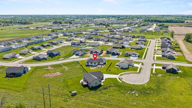 5752 N SEQUOIA DRIVE, Appleton, WI 54913