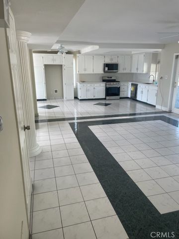 22166 Woodcreek Lane, Wildomar, CA 92595