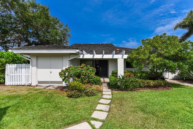 3718 Freshwater Drive, Jupiter, FL 33477