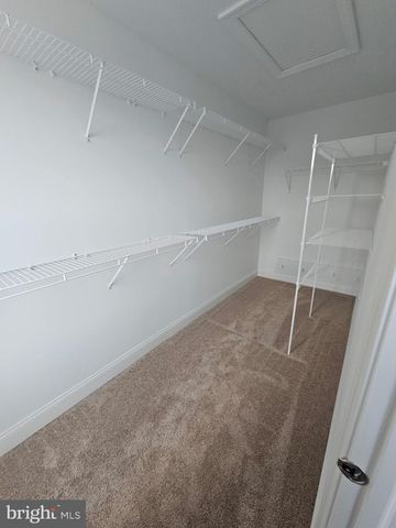 4 TURF CT, Royersford, PA 19468
