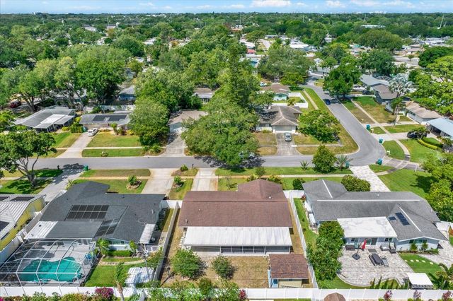 1815 CHATEAU DRIVE E, Clearwater, FL 33756