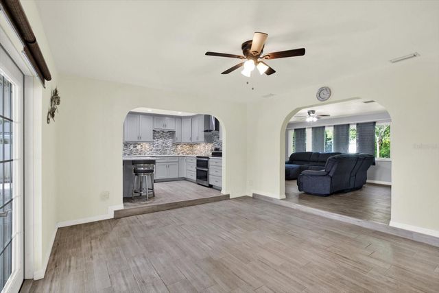 1815 CHATEAU DRIVE E, Clearwater, FL 33756