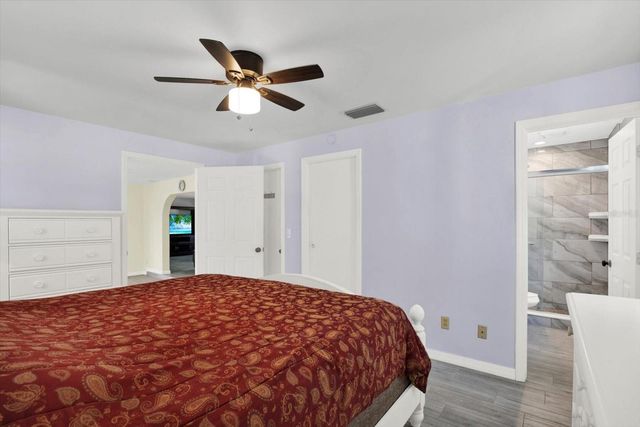 1815 CHATEAU DRIVE E, Clearwater, FL 33756