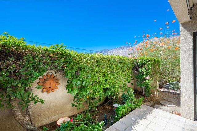 255 S Avenida Caballeros 111, Palm Springs, CA 92262