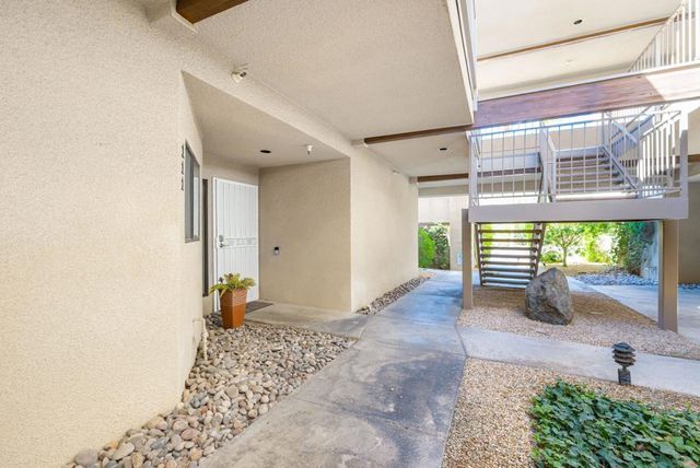 255 S Avenida Caballeros 111, Palm Springs, CA 92262