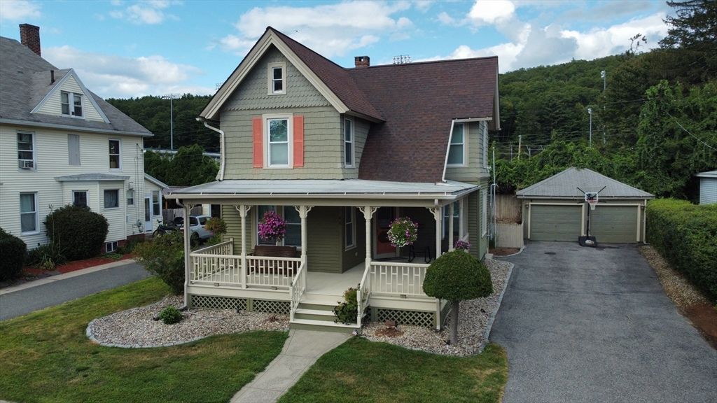 44 Converse St, Palmer, MA 01069
