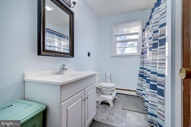 910 SCHOOLHOUSE LN, Dover, DE 19904