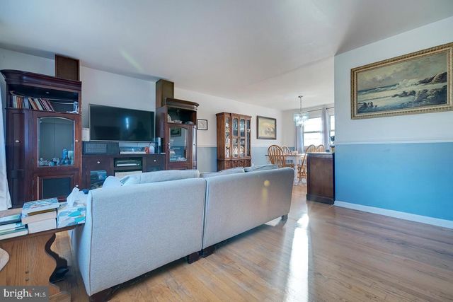 910 SCHOOLHOUSE LN, Dover, DE 19904