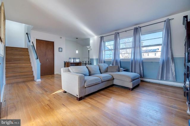 910 SCHOOLHOUSE LN, Dover, DE 19904