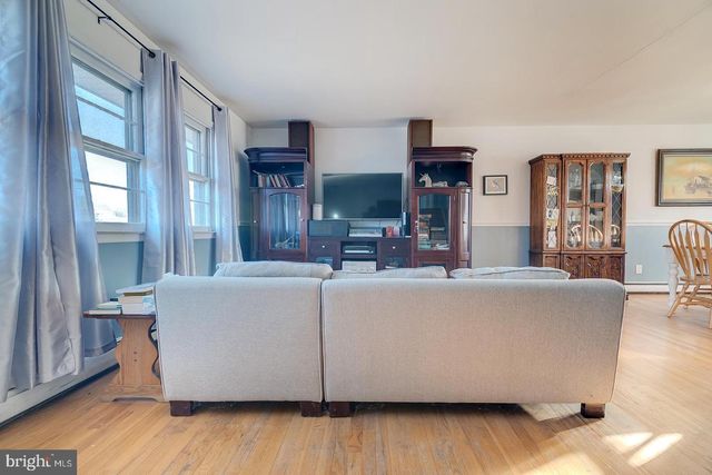 910 SCHOOLHOUSE LN, Dover, DE 19904