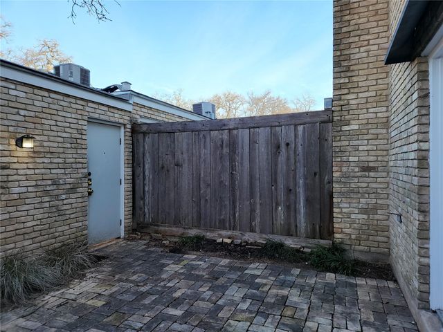 1500 Elton LN 1, Austin, TX 78703