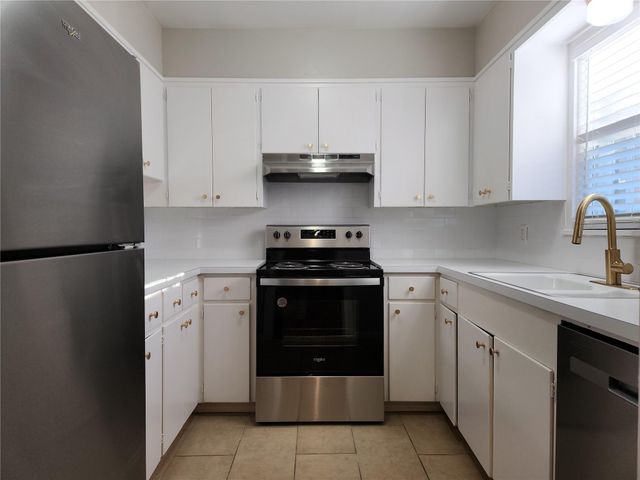 1500 Elton LN 1, Austin, TX 78703