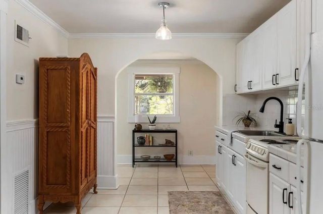 236 W NORTH STREET, Tampa, FL 33604