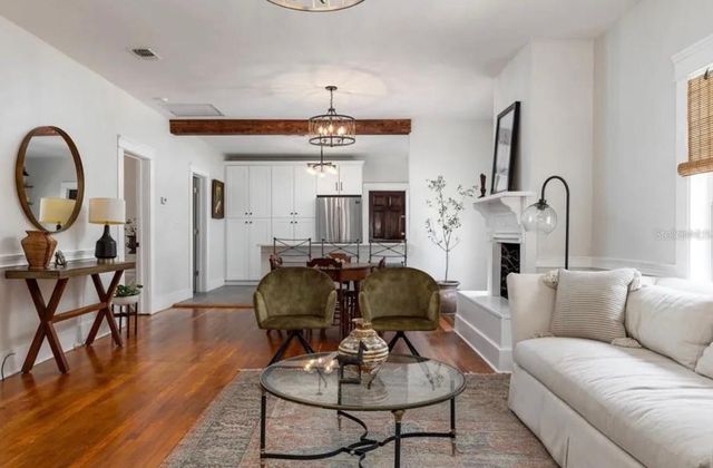 236 W NORTH STREET, Tampa, FL 33604