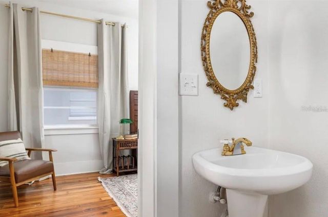 236 W NORTH STREET, Tampa, FL 33604