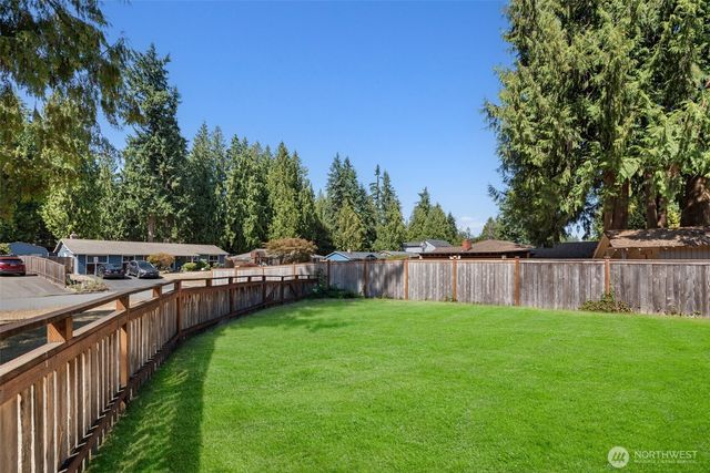 19229 3rd Dr SE, Bothell, WA 98012