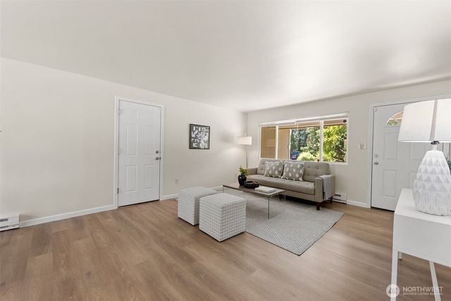 19229 3rd Dr SE, Bothell, WA 98012