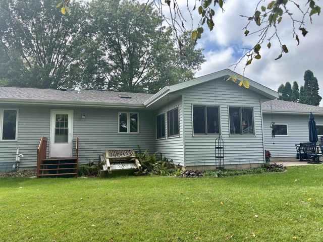 4266 Pella Lane, Mcfarland, WI 53558