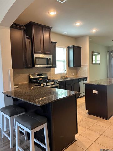 1434 Granby Dr, Baton Rouge, LA 70820