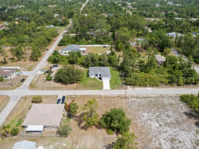 902 Williams Avenue, Lehigh Acres, FL 33972
