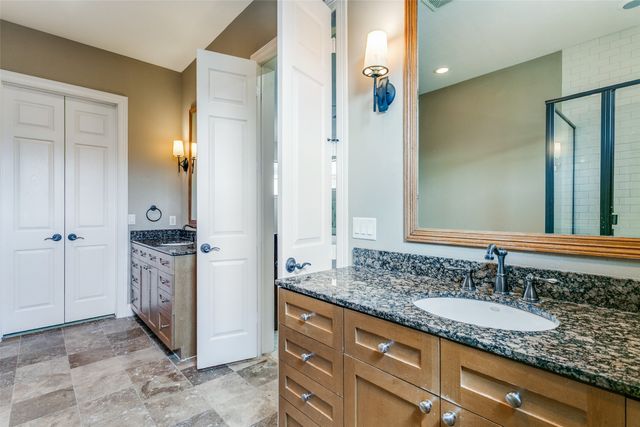 1132 Hemingway Lane, Irving, TX 75063