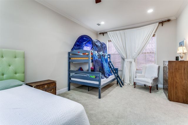 1132 Hemingway Lane, Irving, TX 75063