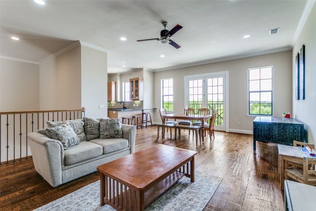 1132 Hemingway Lane, Irving, TX 75063