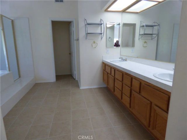 516 Monteleone, Oak Park, CA 91377