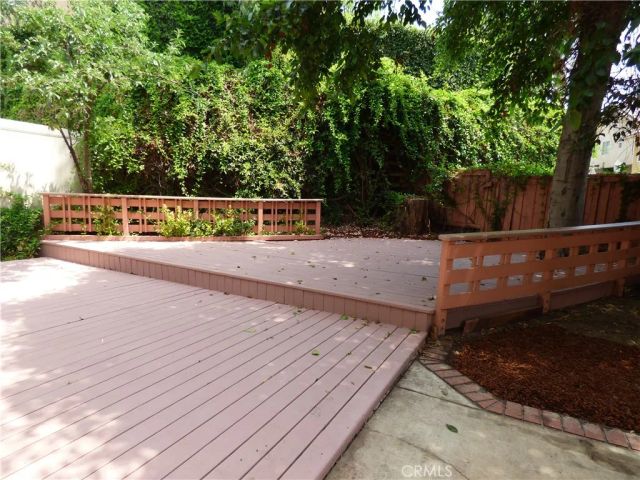 516 Monteleone, Oak Park, CA 91377