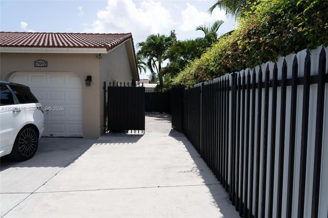 17992 SW 152nd Court, Miami, FL 33187