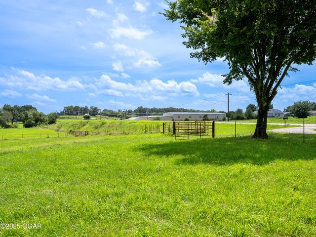 12693 Highway 59, Neosho, MO 64850