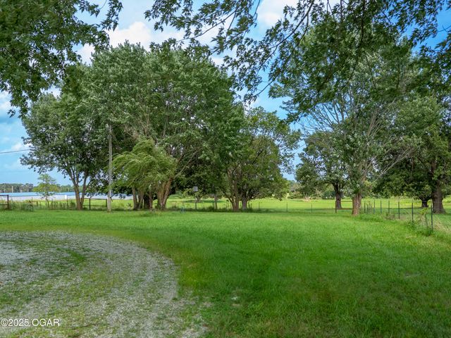 12693 Highway 59, Neosho, MO 64850