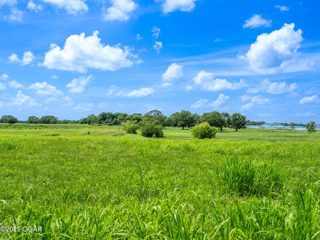 12693 Highway 59, Neosho, MO 64850