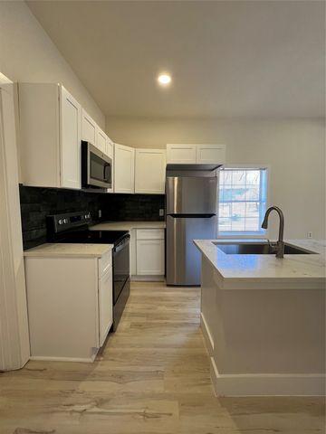 705 E 1st North Street, Kaufman, TX 75142