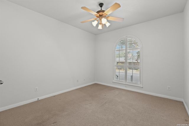 6119 CRESCENT FLS, Windcrest, TX 78239