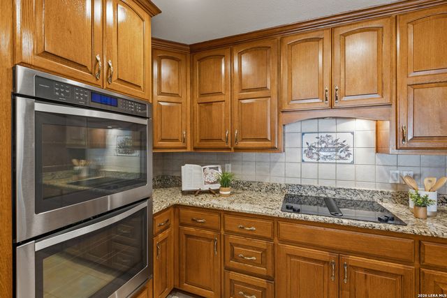 6119 CRESCENT FLS, Windcrest, TX 78239