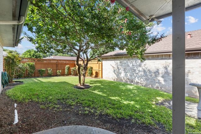 6119 CRESCENT FLS, Windcrest, TX 78239