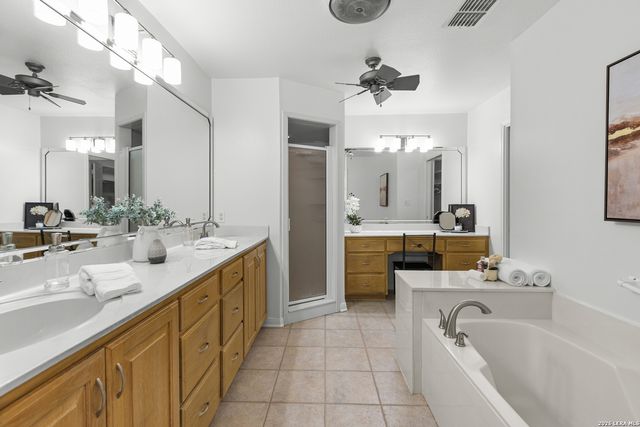 6119 CRESCENT FLS, Windcrest, TX 78239