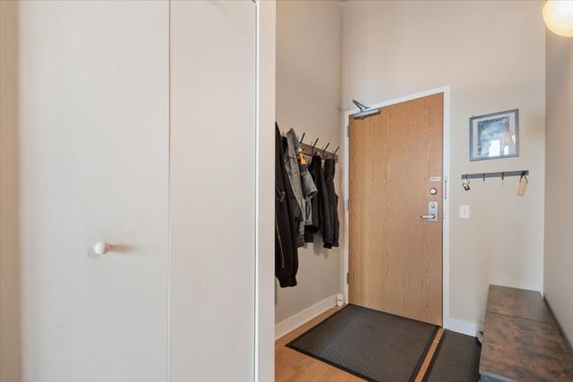 320 E 21ST Street 807, Chicago, IL 60616