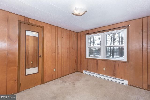 16 LEPPO RD, Westminster, MD 21158