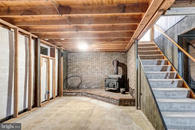 16 LEPPO RD, Westminster, MD 21158