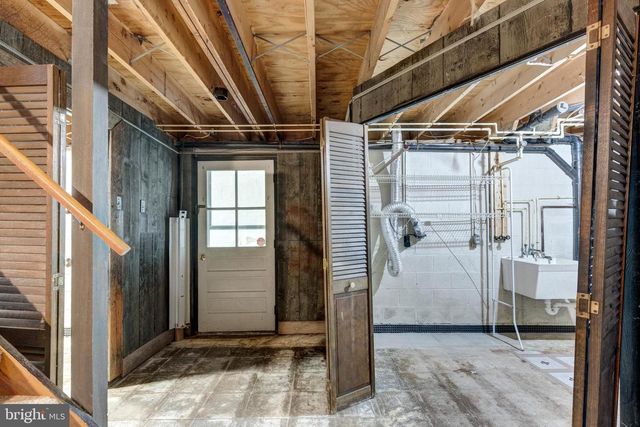 16 LEPPO RD, Westminster, MD 21158